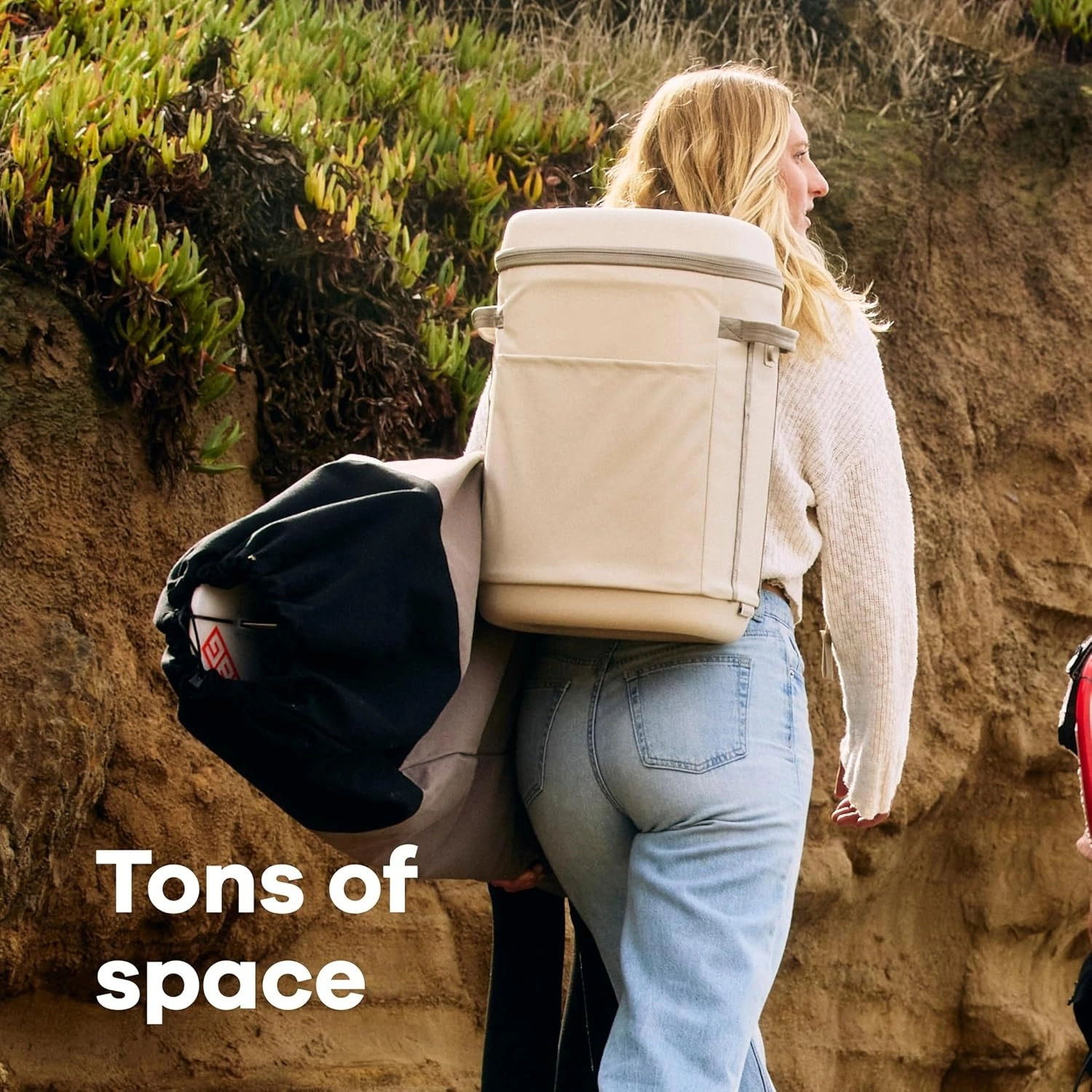 Lightweight Ergonomic Cooler Backpack for Daily Use ODM (1)