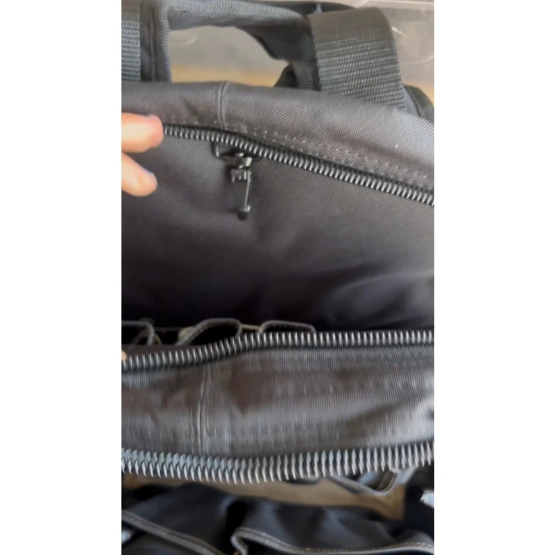interior-zipper-storage